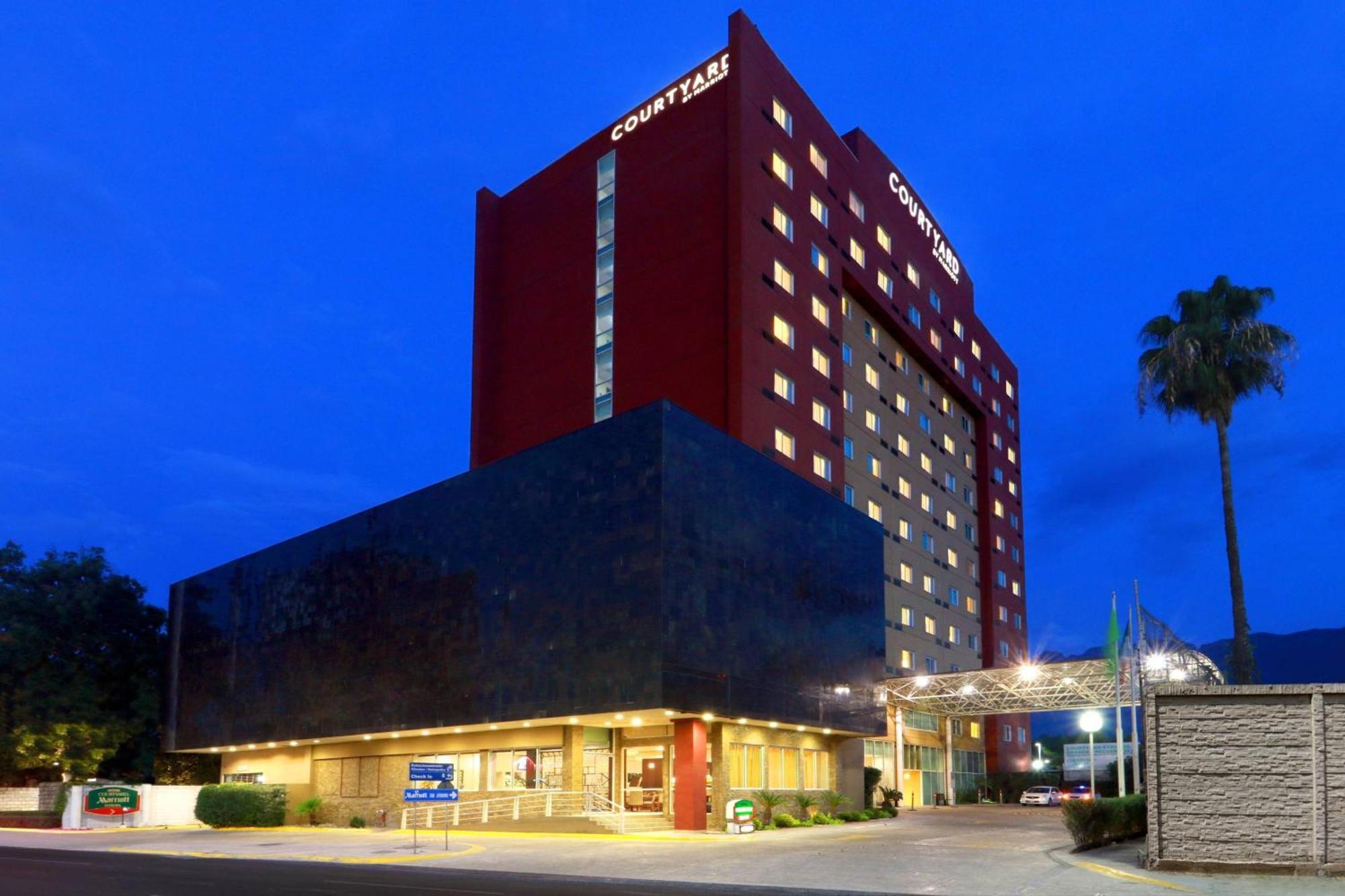 Courtyard Monterrey San Jeronimo Hotel Buitenkant foto